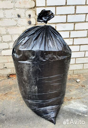 Сухие сосновые опилки в мешках