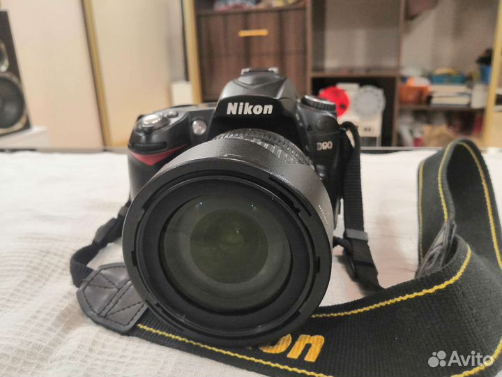Зеркальный фотоаппарат nikon D90