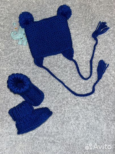 Шапочка на новорожденного и пинетки