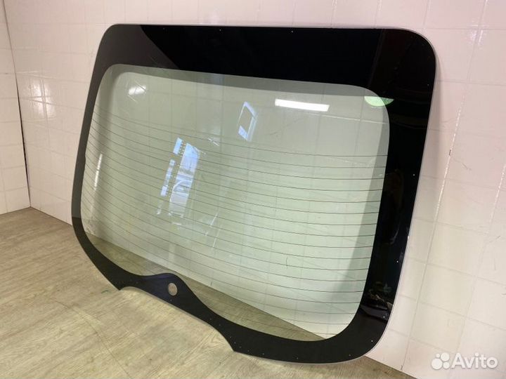 Стекло крышки багажника заднее Mitsubishi Lancer