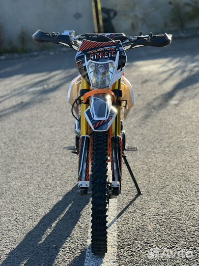 Мотоцикл Regulmoto athlete 250 21/18