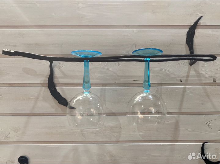 Кованый держатель для бокалов