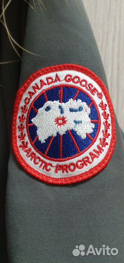 Пуховик зимний длинный женский с мехом