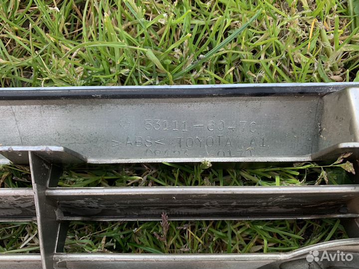 Решетка радиатора Lexus lx470