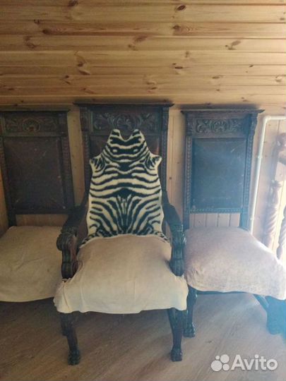 Антикварный стул