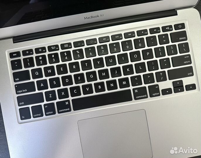 MacBook Air A1466 (Core i5, 4Гб)