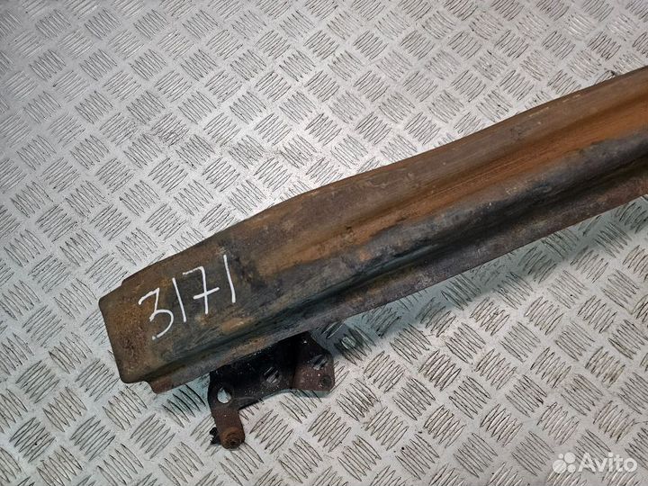 Усилитель бампера Volkswagen Touran