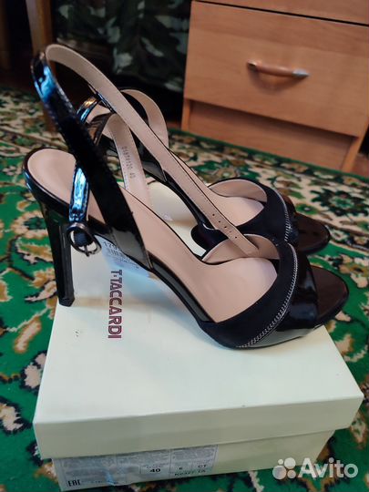 Босоножки женские 40 размер новые