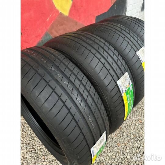 Kapsen RS26 275/40 R21