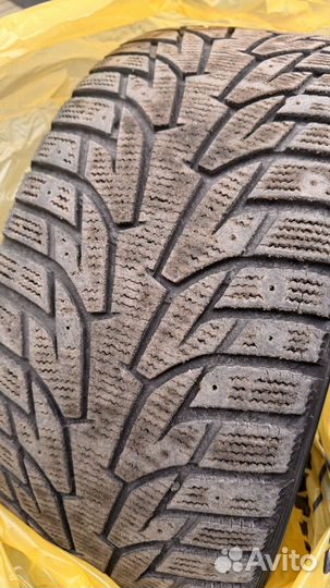 Hankook Winter I'Pike 245/45 R17 99T