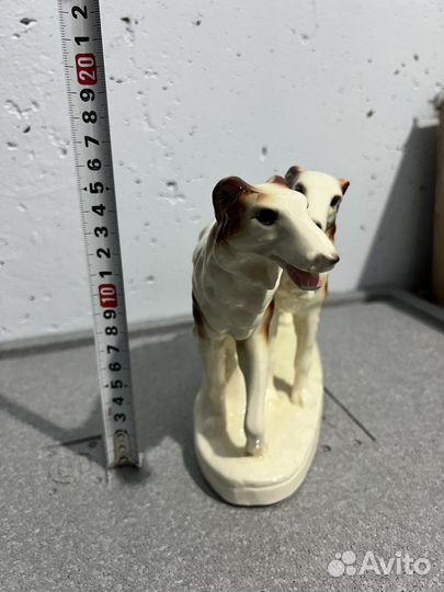 Статуэтка борзые