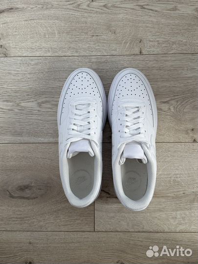 Кроссовки nike 40