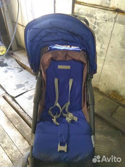 Прогулочная коляска