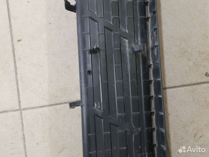 Порог левый Toyota Hilux 2005-2015