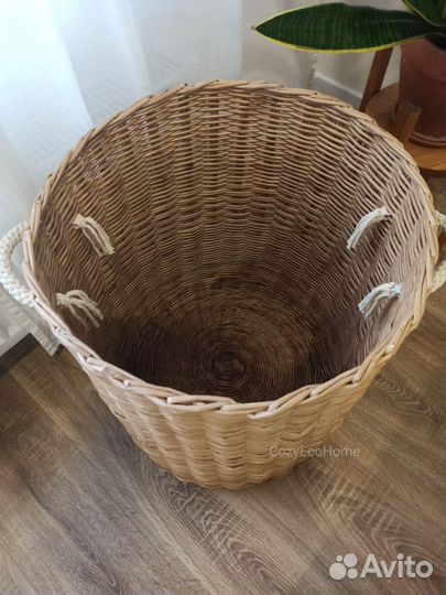 Корзина плетеная большая с крышкой для белья
