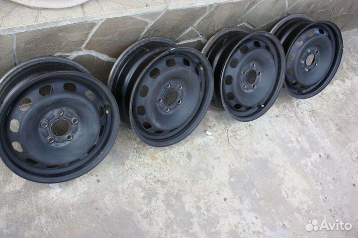 Штампованные диски Форд Фокус 2 r15