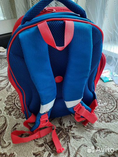 Рюкзак школьный
