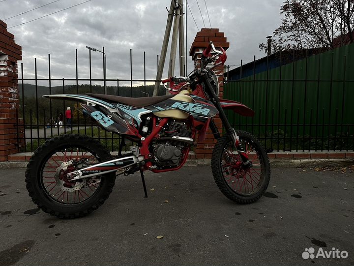 Мотоцикл zuum CR250 CB