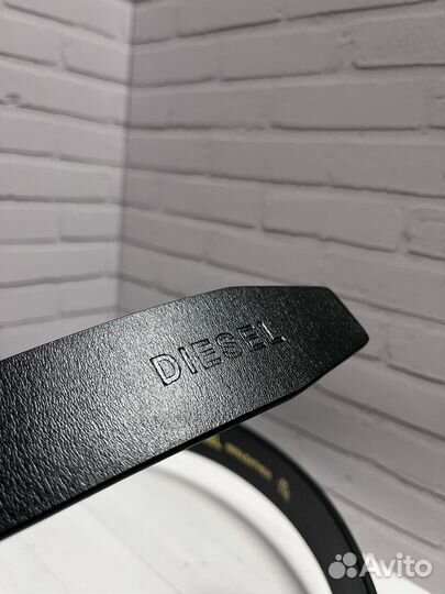 Ремень мужской кожаный Diesel логотип