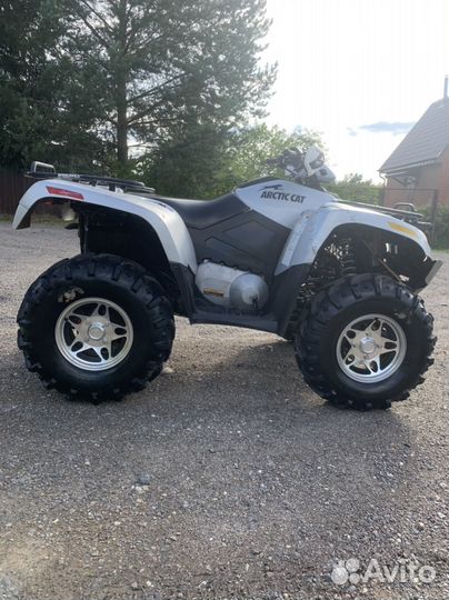 Arctic cat 700