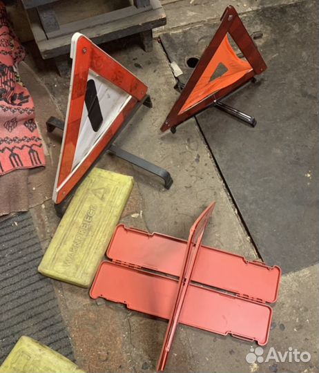 Знак аварийной остановки