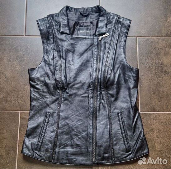 Мотокуртка кожаная женская