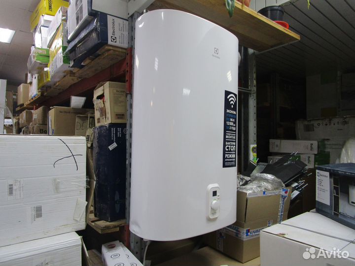 Водонагреватель Electrolux EWH 80 Maximus