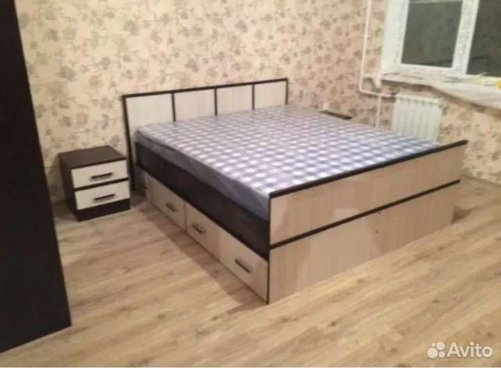 Кровать с ящиками 1400х2000 с матрацем