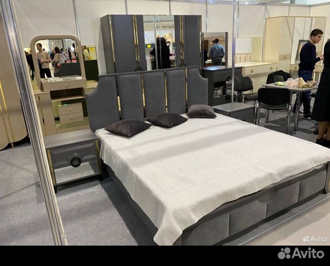 Спальный гарнитур в Рассрочку