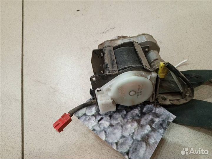 Ремень безопасности передний левый Mitsubishi Paj