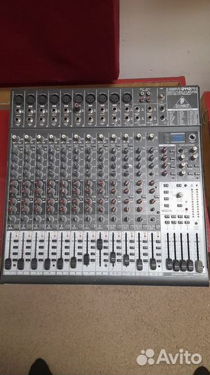 Микшерный пульт behringer xenyx
