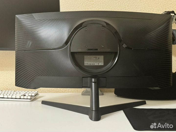 Монитор Samsung Odyssey G5 34/VA/3440х1440/165Гц