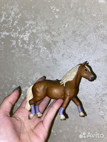 Лошадь Schleich