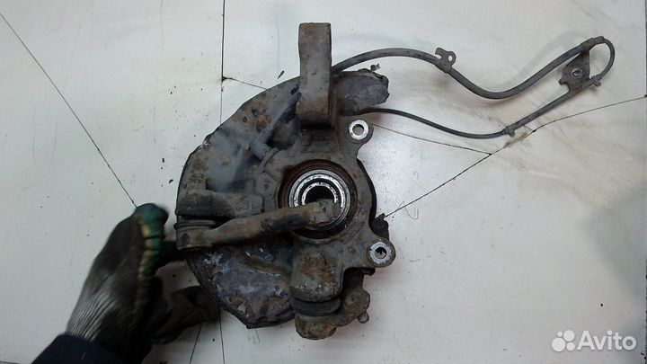 Ступица (кулак, цапфа) Toyota Celica, 2003