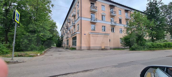 Торговое помещение, 330 м²