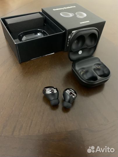 Беспроводные наушники Samsung Galaxy Buds Pro