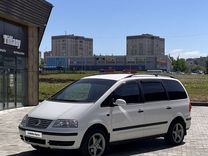 Volkswagen Sharan 1.8 MT, 2004, 350 000 км, с пробегом, цена 730 000 руб.