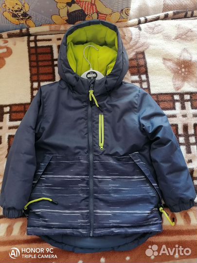 Курточка демисезонная