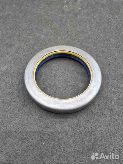 Сальник 60-80-12 combi 12012930B