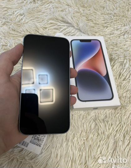 iPhone 14, 256 ГБ