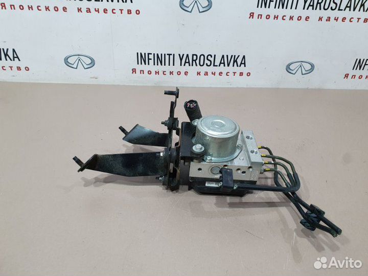 Блок abs Infiniti M Hybr Y51 HV VQ35HR.hybrid 2011