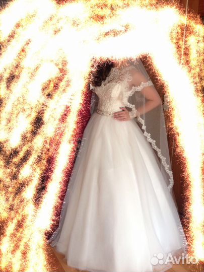 Свадебное платье