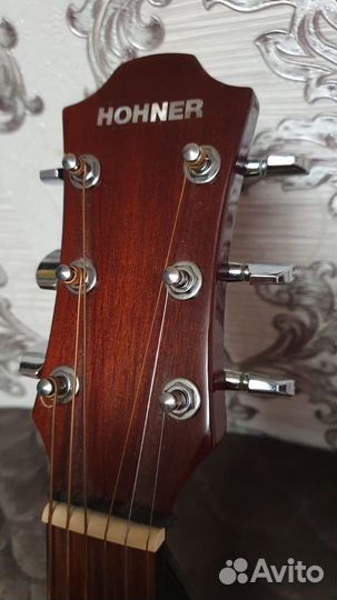 Шестиструнная гитара Hohner