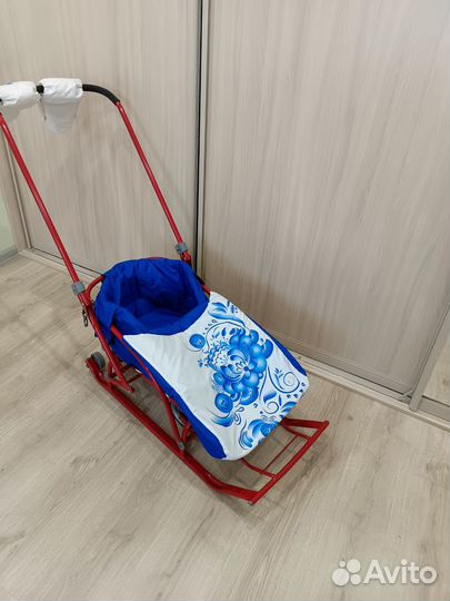 Детские санки на колесах складные