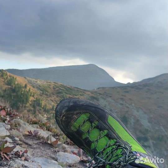 Горные ботинки