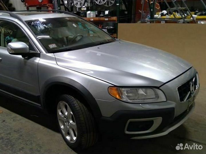 Volvo XC70 2008 год по болтам