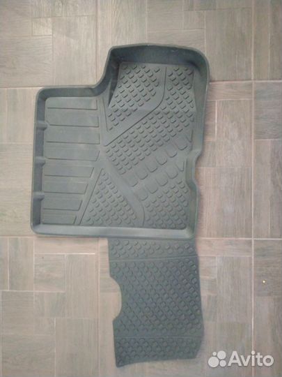 Задние коврики Ларгус/Логан/Сандеро