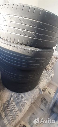 Bridgestone Dueler H/P Sport 215/60 R17 96H