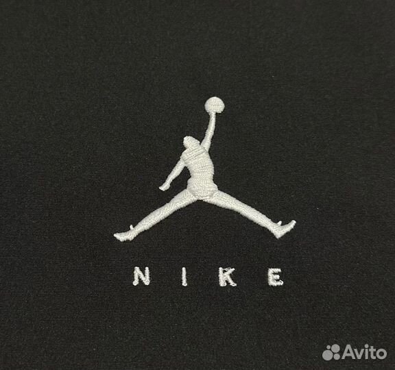 Весенняя куртка Nike Jordan