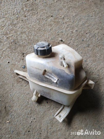 Бачок расширительный Лада Гранта седан 11186(1.6L